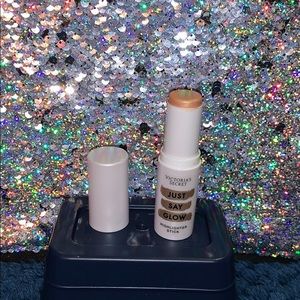 Victoria Secret Just Say Glow Highlight Stick